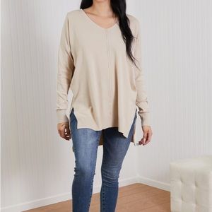 NEW WITH TAGS Zenana Premium Center Seam Tunic Sweater